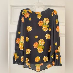 GUC Loft Pleated Cuff Peony Top Size: M